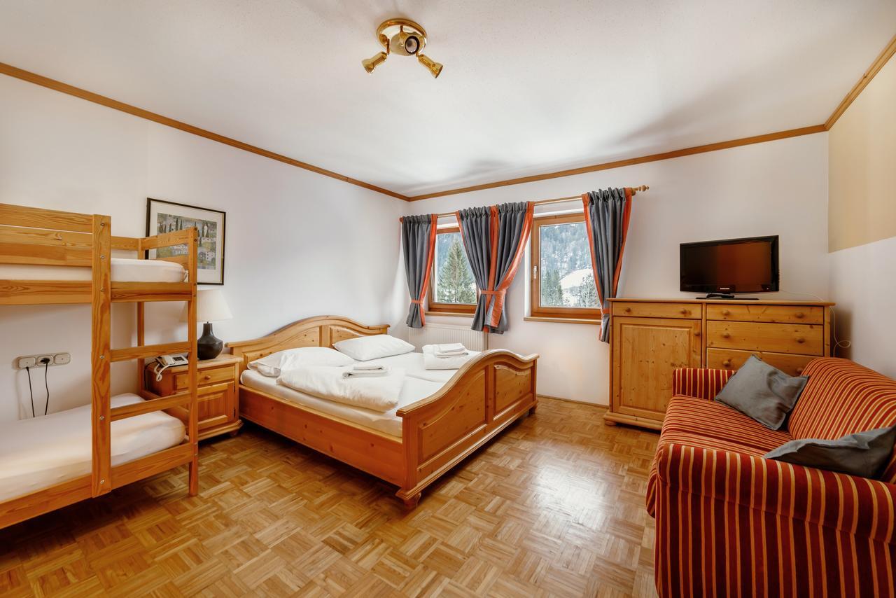 Hotel Pillerseehof Sankt Ulrich am Pillersee Room photo